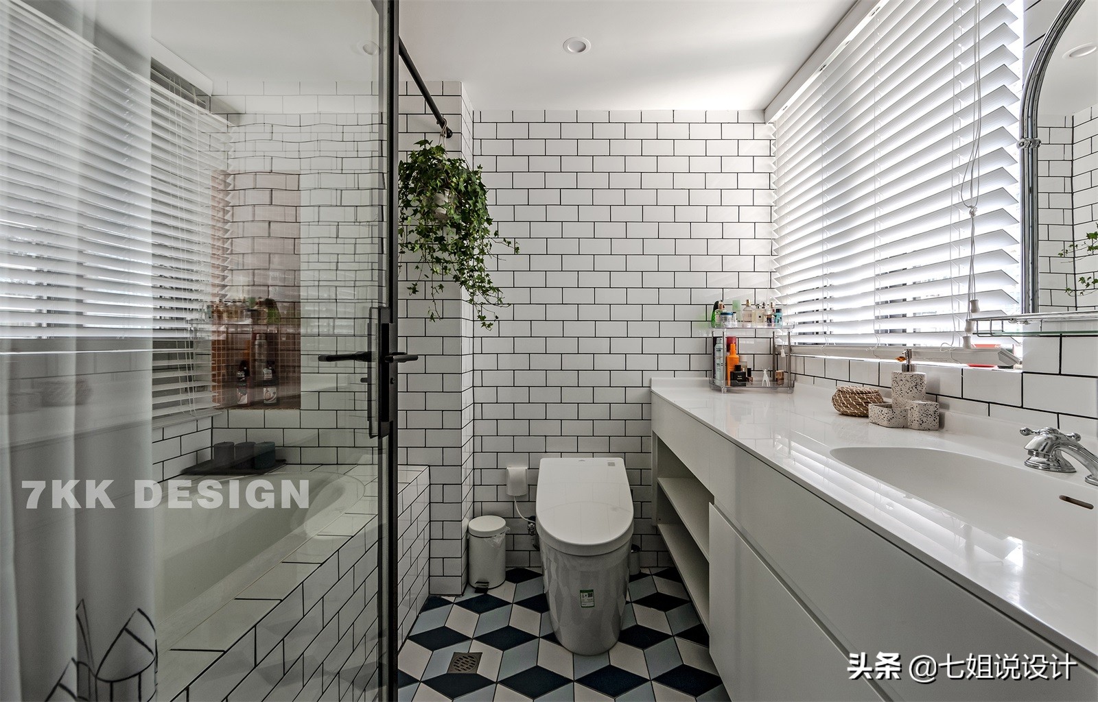 新梅共和城100m²工业风：大胆裸装，冷暖碰撞，演绎粗犷文艺之家