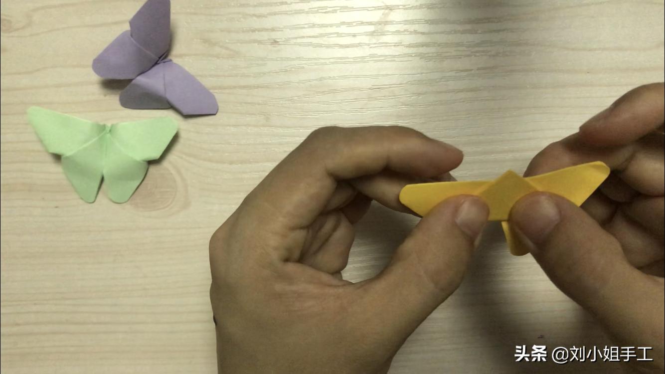 简单的蝴蝶折纸戒指,会飞蝴蝶简单折纸