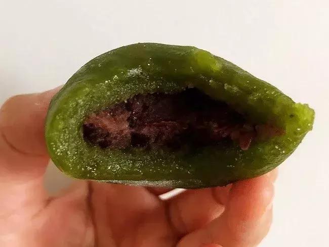 这些味道是青团的耻辱：爆珠流沙、酸菜鱼、笋干菜肉…