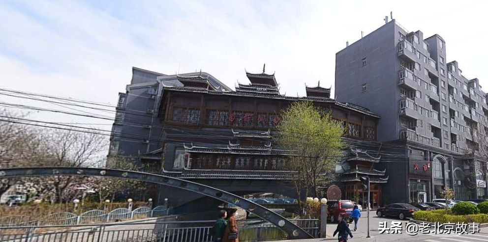 现在的积水潭,下一站西直门