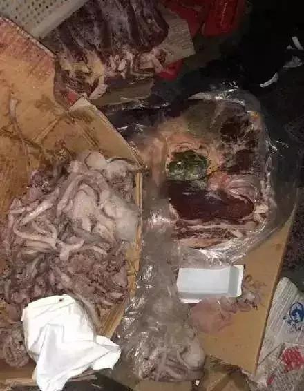 成都七中食堂曝光过程,成都七中食堂饭菜发霉