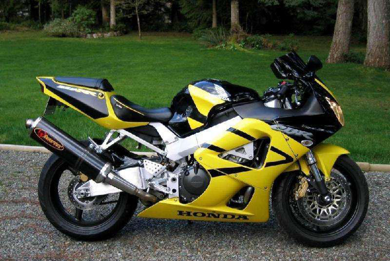 丰田召回112万辆汽车车主怎么办,丰田皇冠召回后保险杠