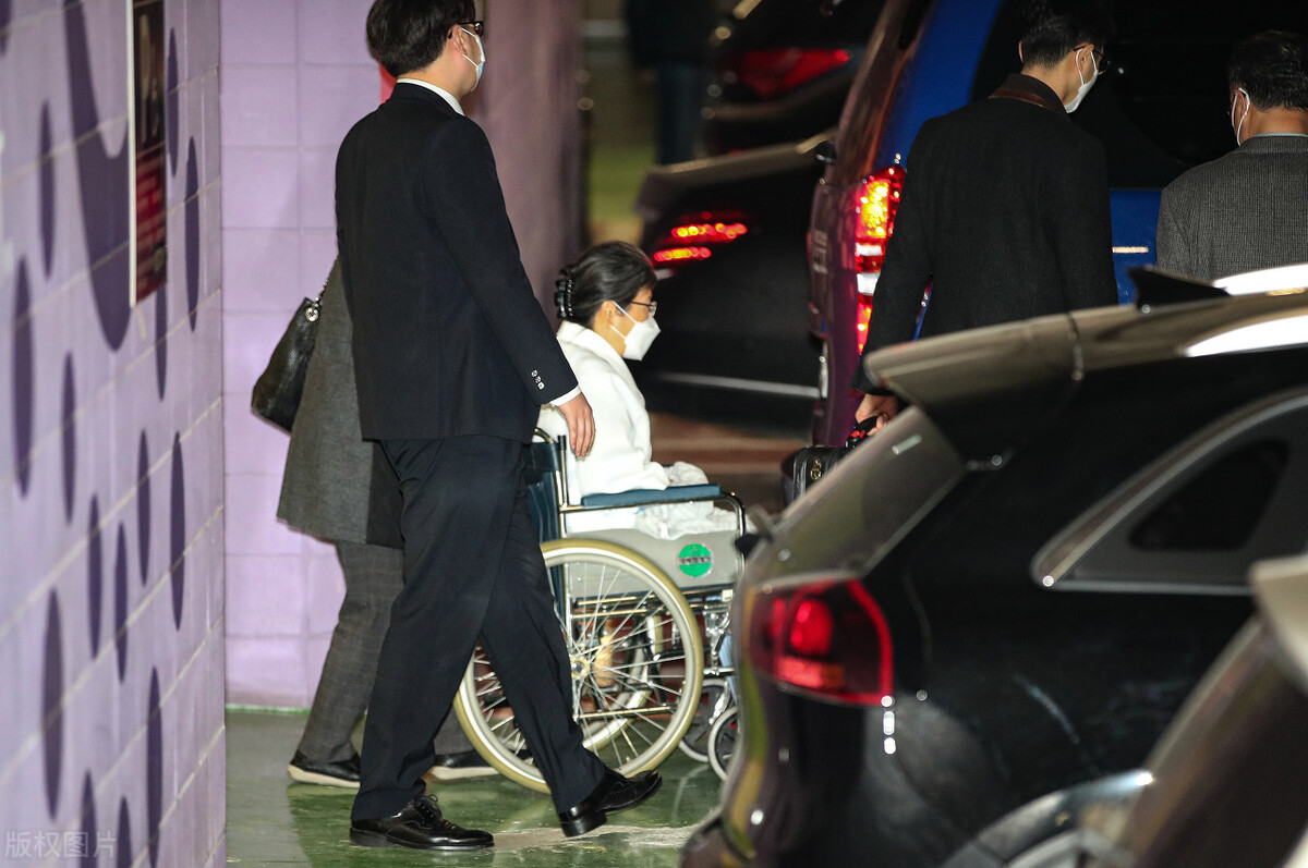 “嫁给韩国”的她入狱后现状如何？住12平米单间，4年未等到特赦