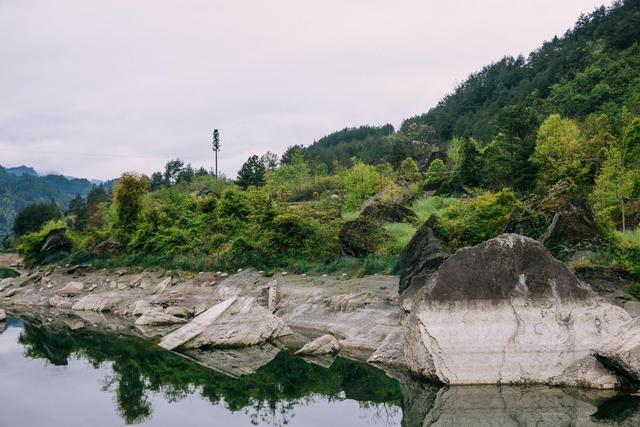 小南海地震遗址天气,这个地方为啥叫葫芦岛