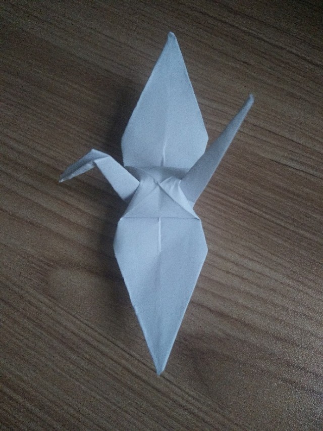 怎么折千纸鹤会飞,糖纸怎么折千纸鹤