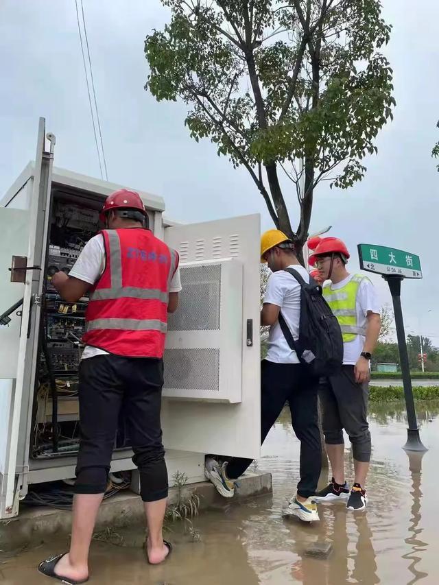 华为、小米驰援河南：5折维修进水手机！键盘侠们被喷啦