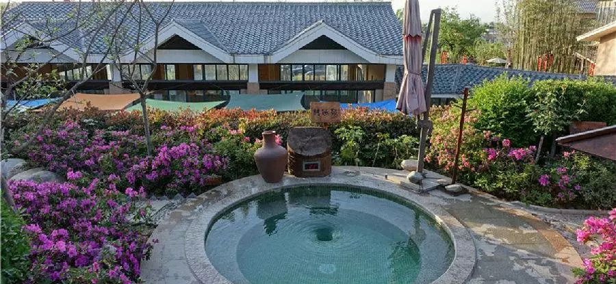 凤凰山温泉旅游攻略,太白山凤凰温泉周边旅游攻略