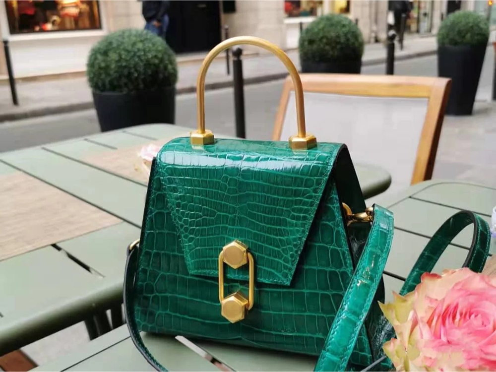 质感好点的高档气质女包,设计感高端上档次女包心形