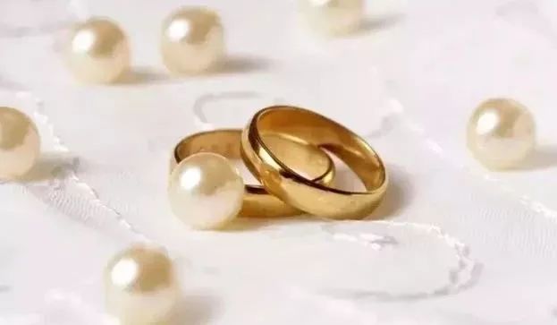 黄金、铂金钻戒戴久了，不如以前亮？怎么办？狮子优选珠宝课堂