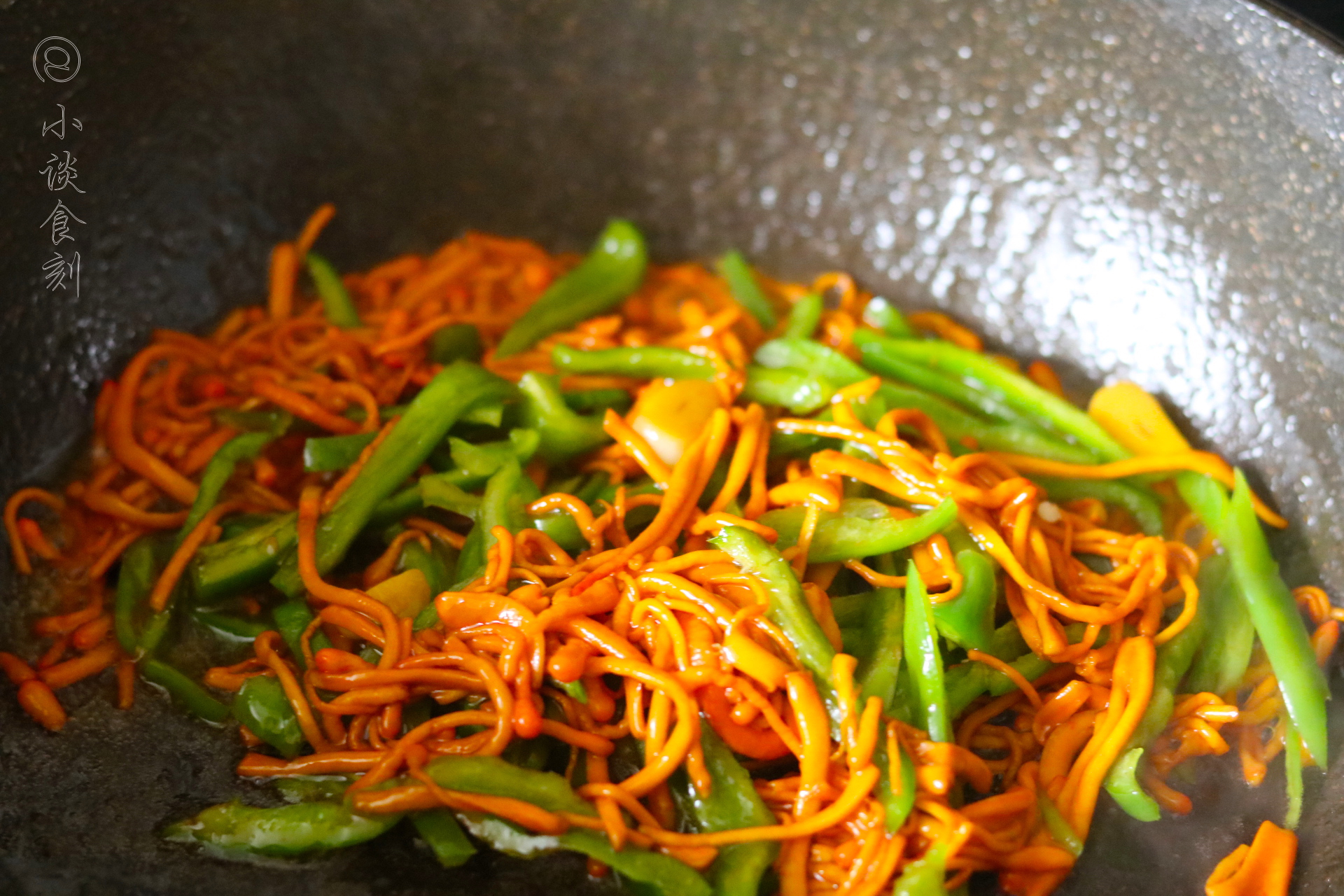 黄色的鲜虫草,虫草黄色的