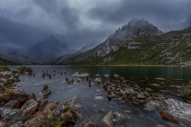 我不是小*藏西**，我是大甘南