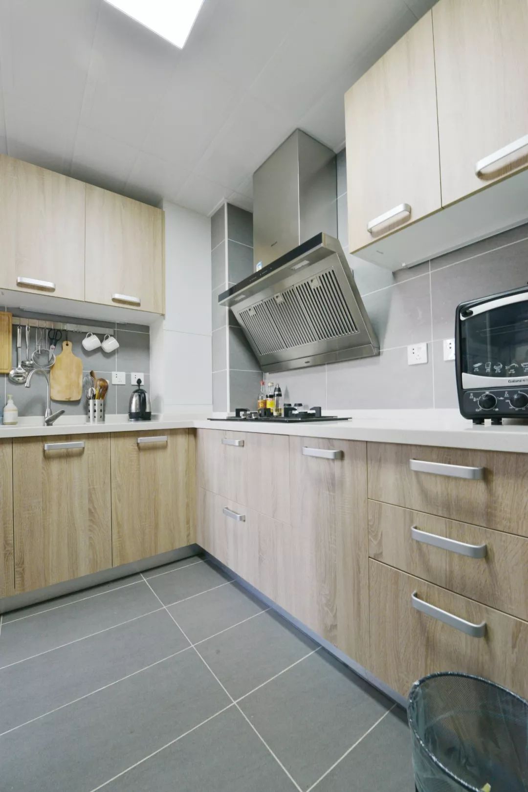 橱柜配色显高级的颜色,新中式厨房橱柜用啥颜色好看大气