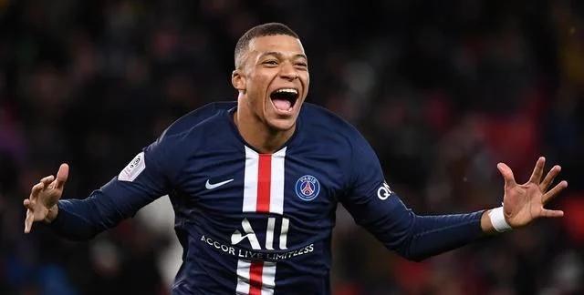 莱万世界最佳球员,排名第一莱万