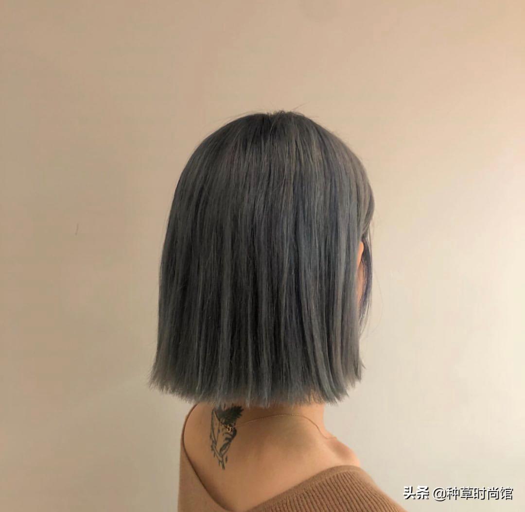 别再烫羊毛卷了！今夏“奶茶发”火了，超洋气