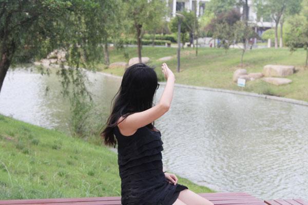 未婚女性长褐斑吗,女生皮肤白突然长褐斑是什么原因