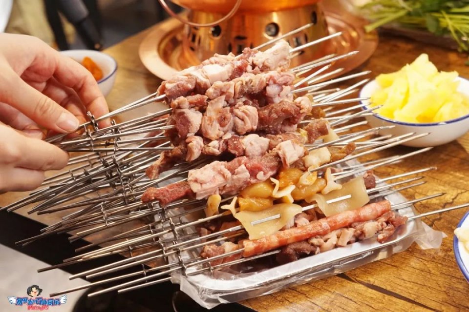自助烤串涮肉餐厅,川式自助涮烤火锅