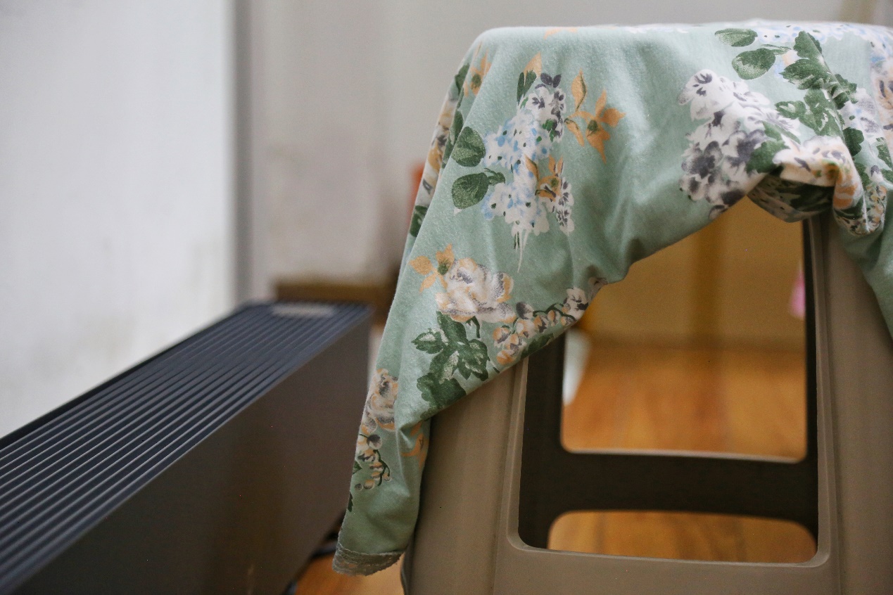 踢脚线智能电暖器,米家石墨烯折叠踢脚线电暖器超薄