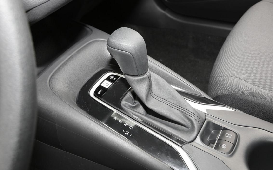 全新轩逸对比新款卡罗拉,2020轩逸和全新卡罗拉