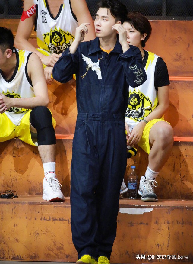 李易峰最新穿搭,李易峰出席活动穿搭