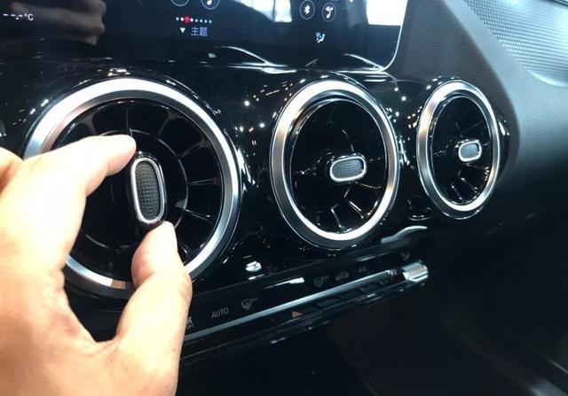 2020奔驰b200值得买,2020奔驰b200底盘视频