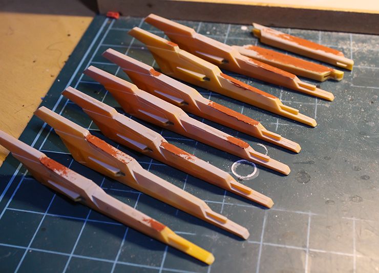 佳作：瘦脸神技，黄金拂晓高达改造