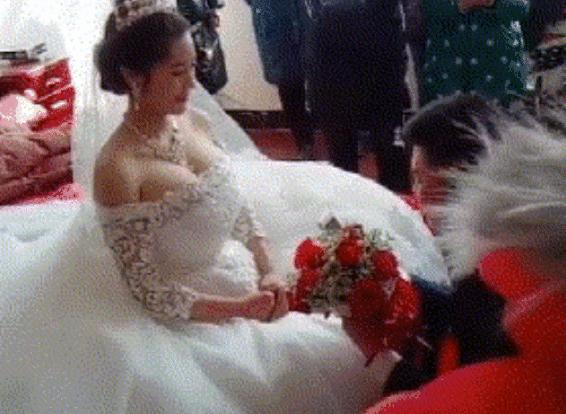 这一定是个好姑娘,新郎你有福了,羡慕啊羡慕