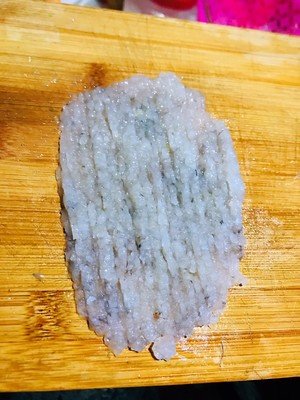 速冻虾丸汤紫菜汤的做法,虾丸紫菜汤的做法儿童吃