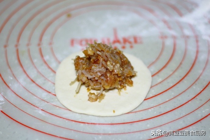 包子怎样做又松软又白又好吃,包子怎么包蒸出来才好看