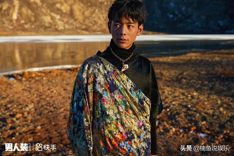 丁真男人装,丁真帅气的照片