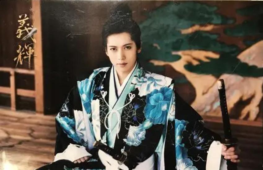 踌躇满志却中道崩殂生不逢时的“剑豪将军”足利义辉