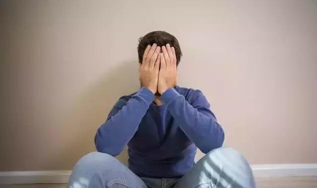 4s店销售感动客户真实案例,汽车销售员感人视频