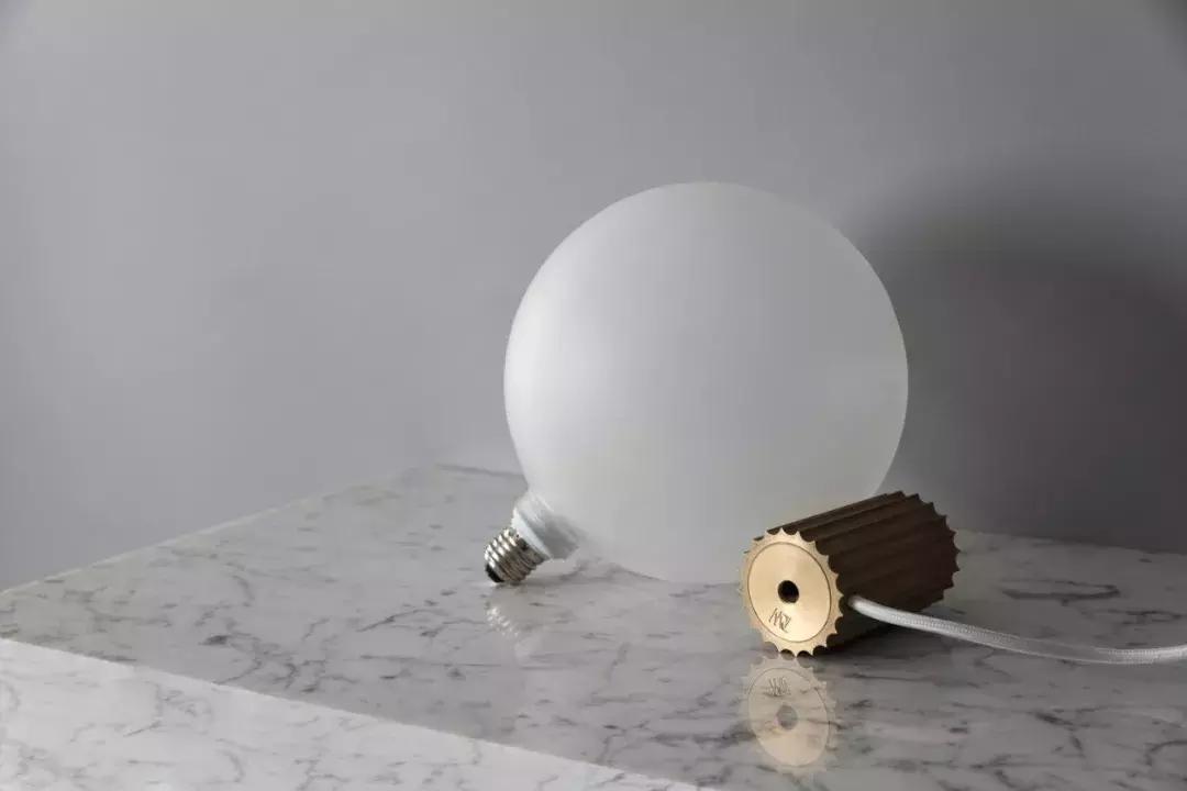 十大轻奢风格灯具,最近流行的极简灯具