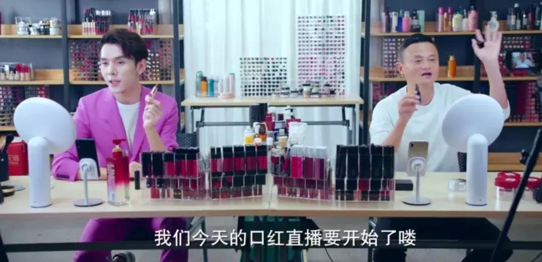 我和5个男美妆博主聊了聊,输了输了