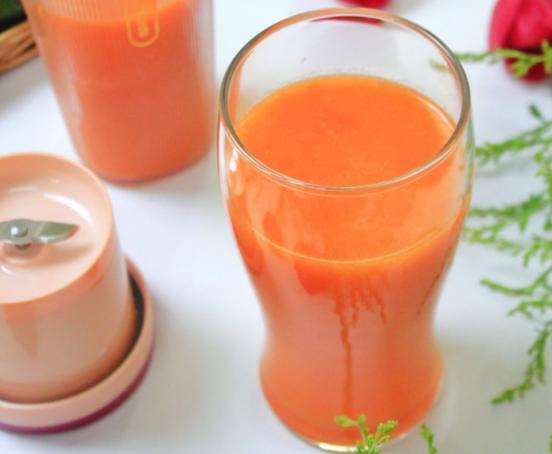 摩飞便携榨汁杯使用视频,摩飞便携榨汁杯做热饮