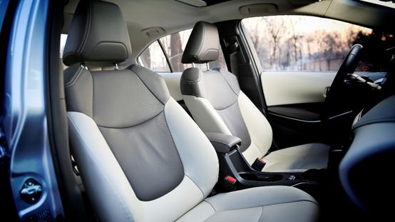 丰田卡罗拉双擎旗舰版试驾,真香定律广汽丰田tnga驾趣体验营