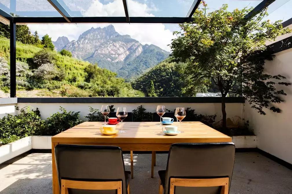 黄山景区半山腰民宿,黄山太平湖世外桃源人间仙境民宿