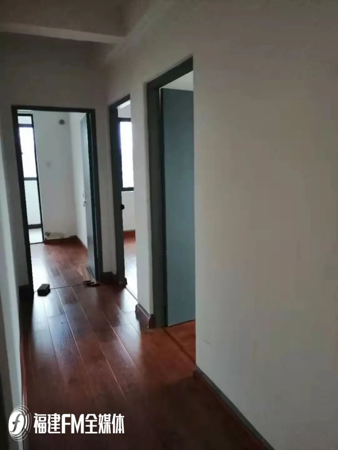 陈女士和商家的纠纷,陈女士房子被砸处理结果