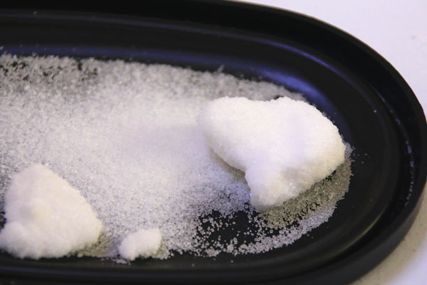 女性来月经之前，出现胸痛怎么办？做好五件事，或能帮助缓解