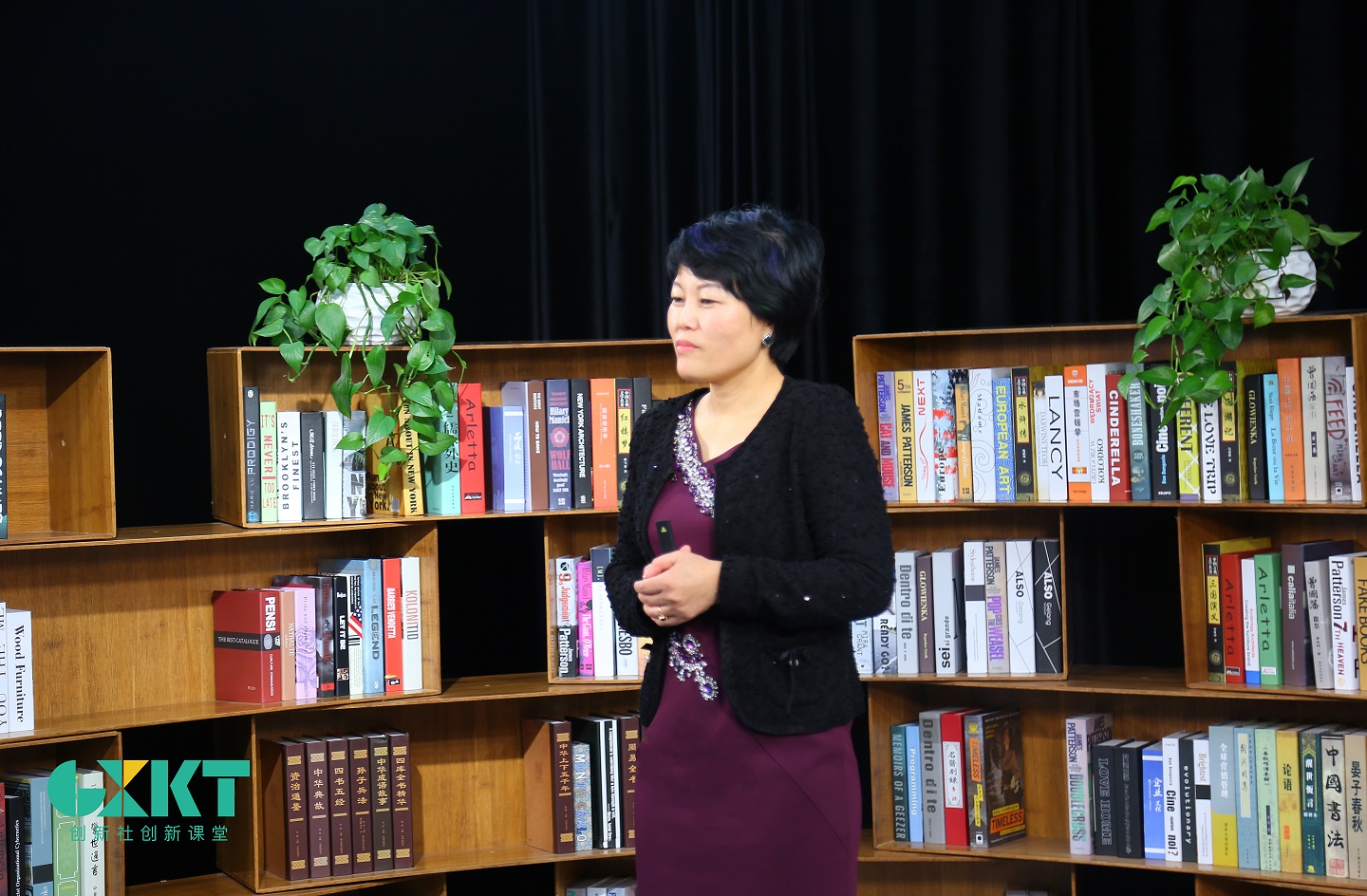 冠美口腔总裁腾静：用户画像帮助企业精准定位｜创新社创新课堂