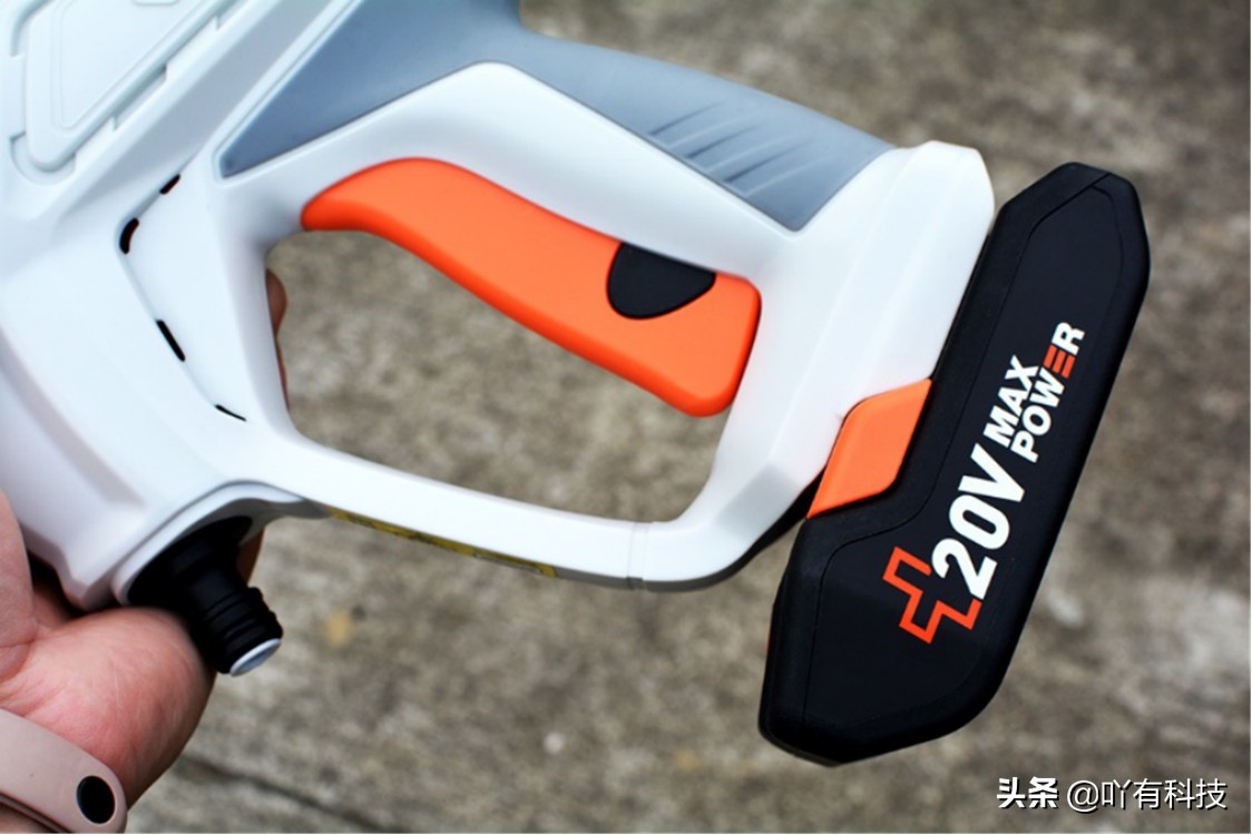 绿田最新款洗车机,锂电洗车机对比插电洗车机