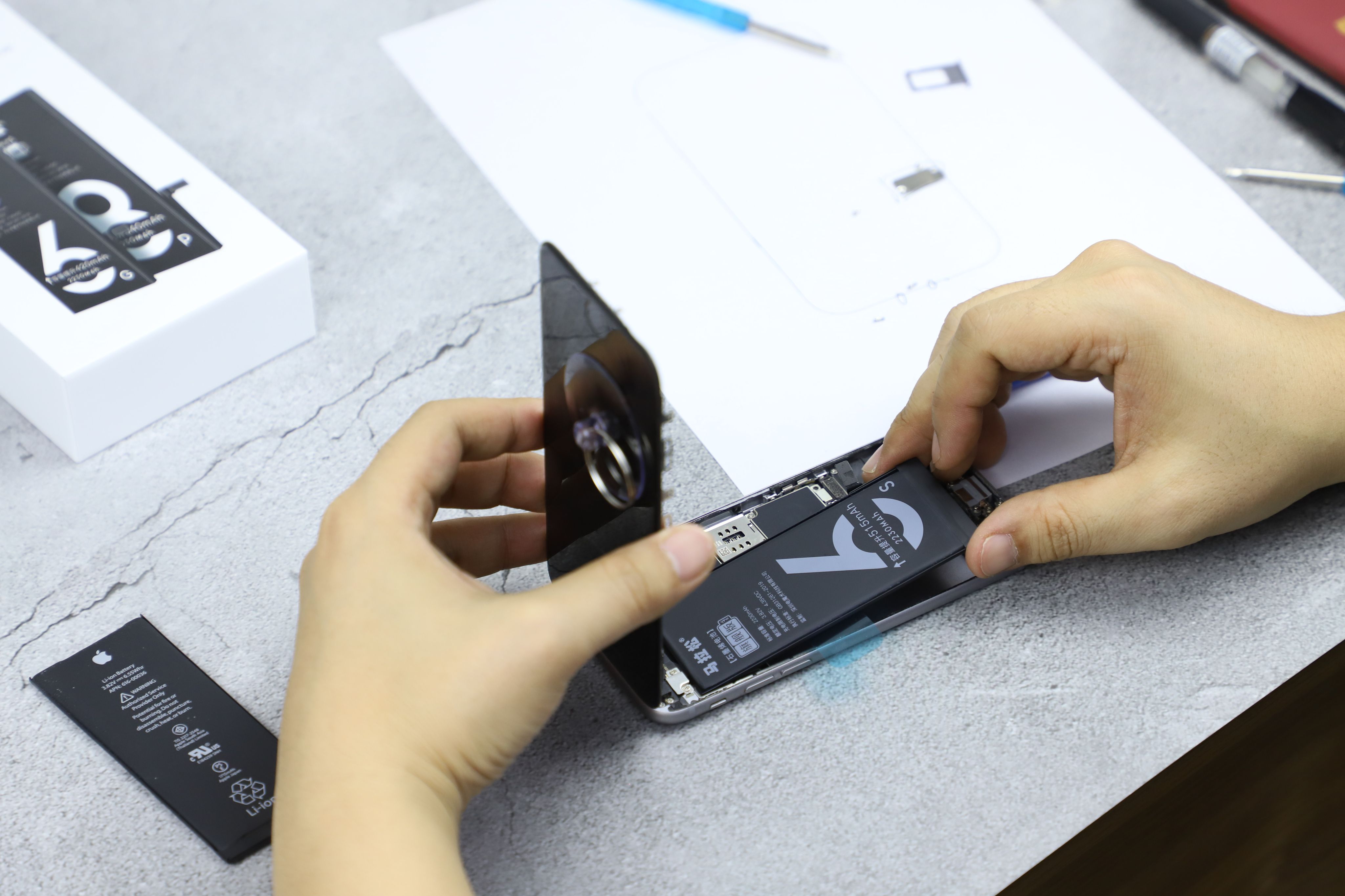 iphone11换电池换哪种好一点,iphone11怎么换电池最省钱