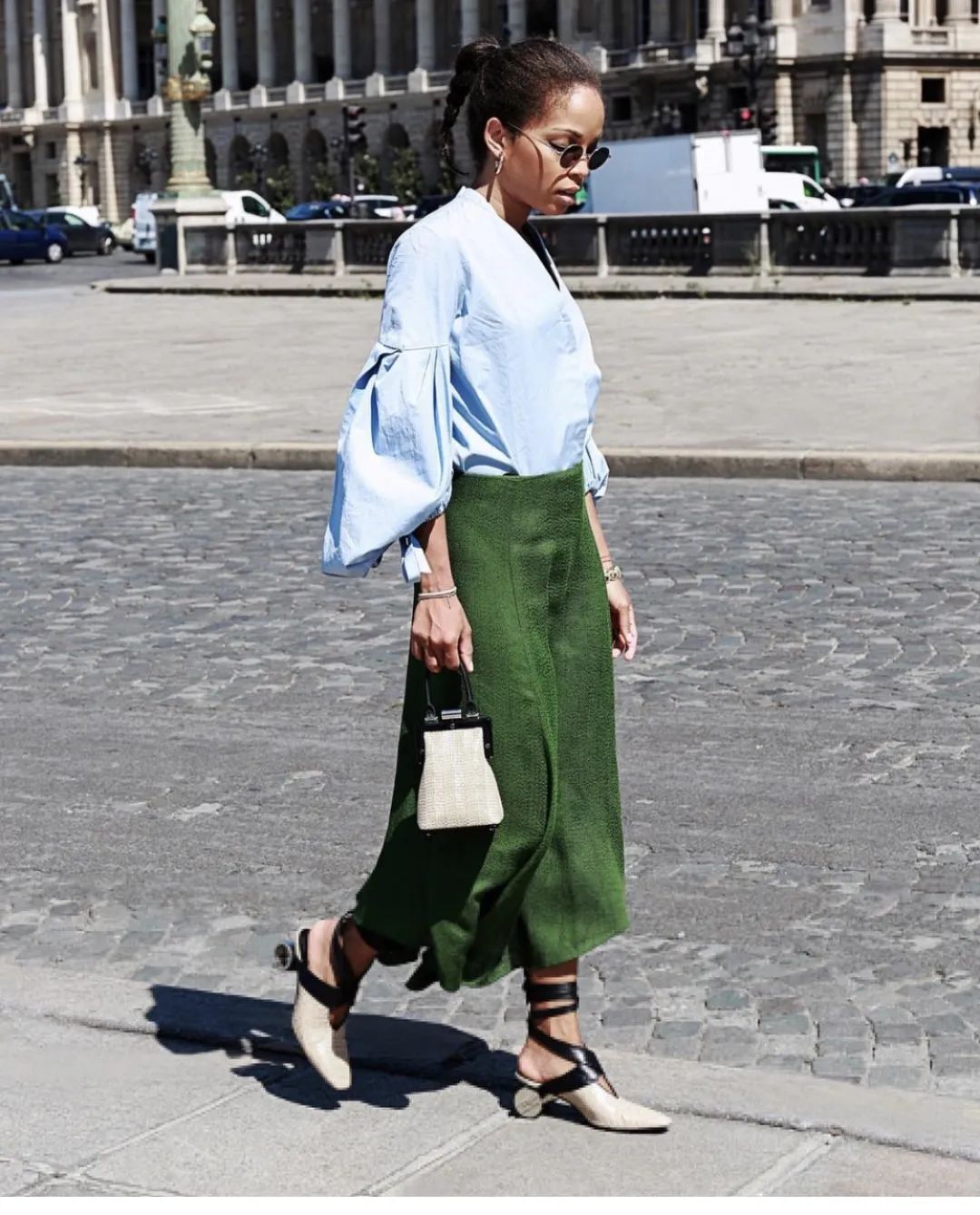 十大入门级轻奢女包千元下,女士小众轻奢品牌包推荐