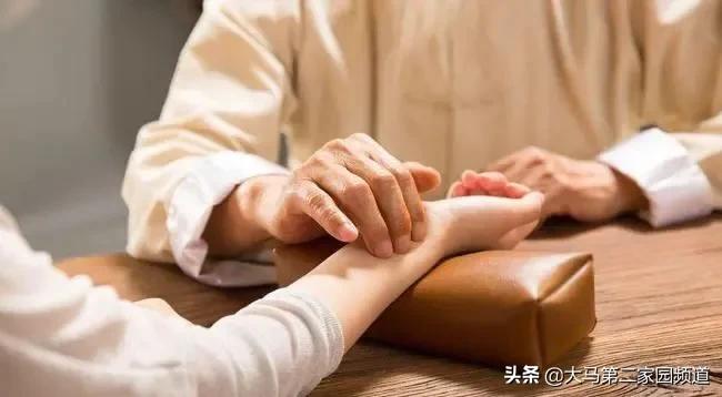 外国人在三亚生病怎么办,外国人马来西亚医院看病贵吗