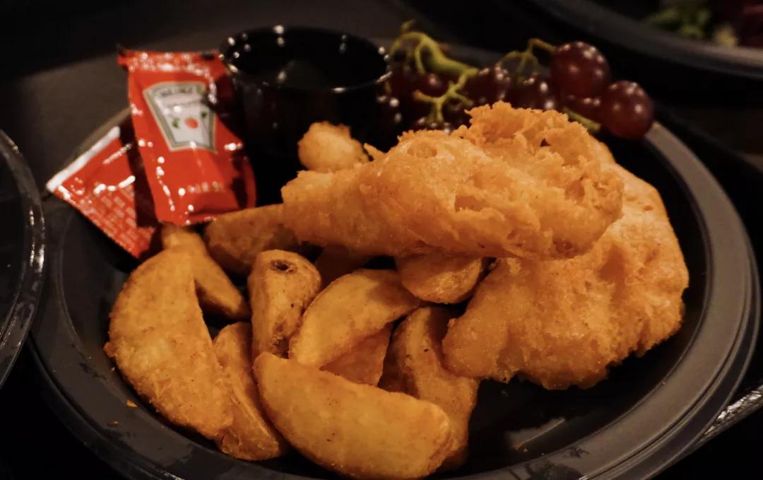 北京环球影城阿甘虾餐厅,北京环球影城三把扫帚餐厅