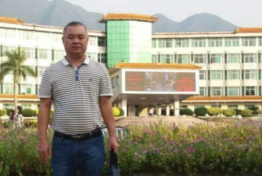 中山西区小学新校区设立，看了这些老师都想回去读小学了