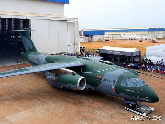 巴西最新运输机kc390参数,巴西kc390运输机对比运9