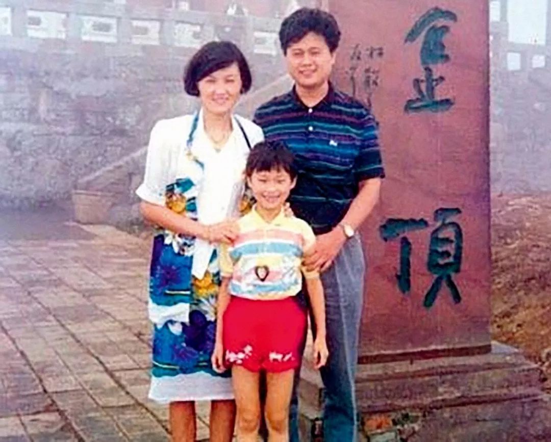 李宇春岁月痕迹,伤痕李宇春