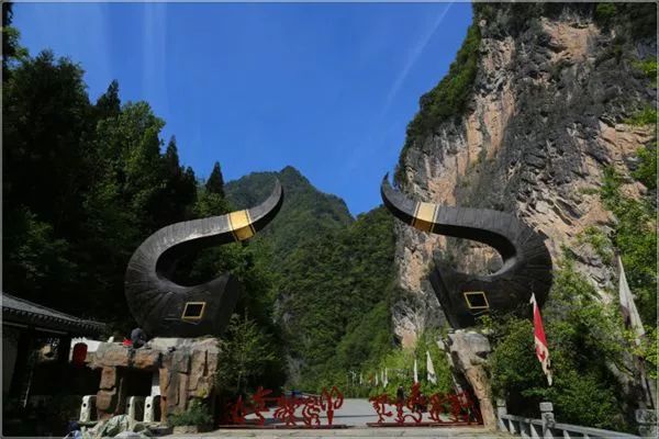 九峰源丨千年神农架，情系女儿城