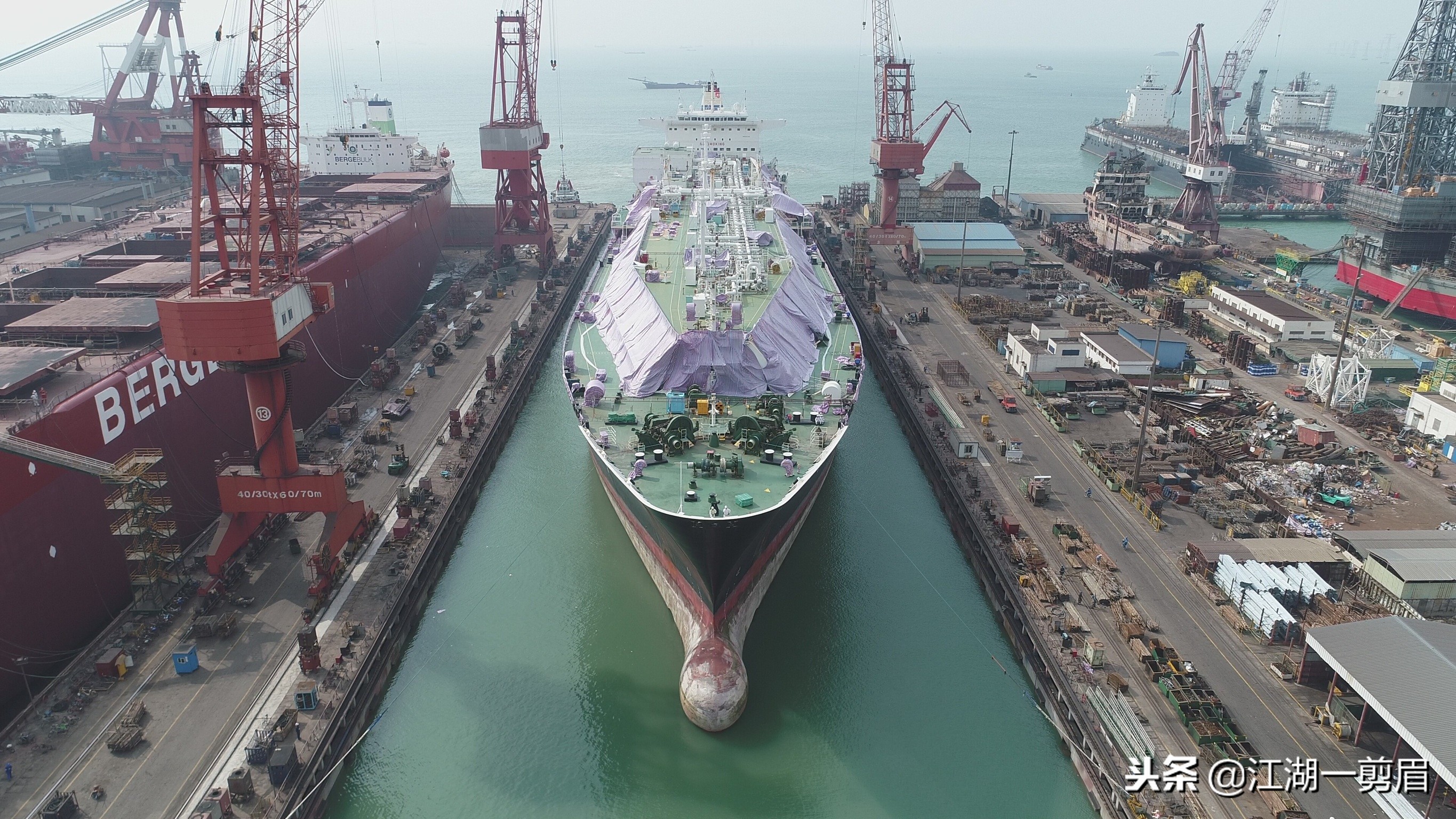 《海的女儿》故事,海的女儿故事简介150个字