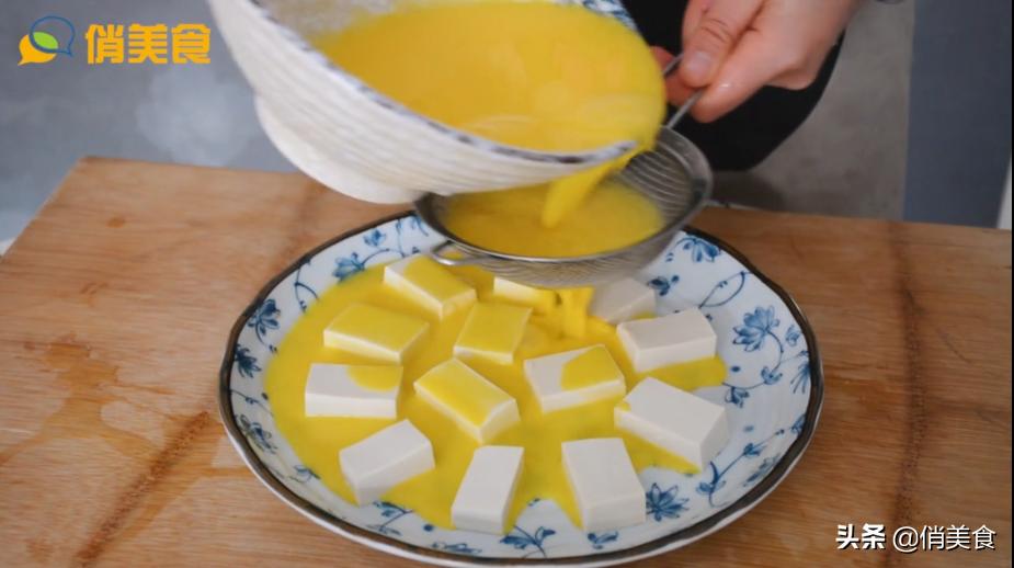 1块豆腐2个鸡蛋鲜香味美,红烧肉豆腐的家常做法简单好吃